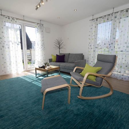 16Lilien Apartmentwohnung Вайблинген Екстериор снимка